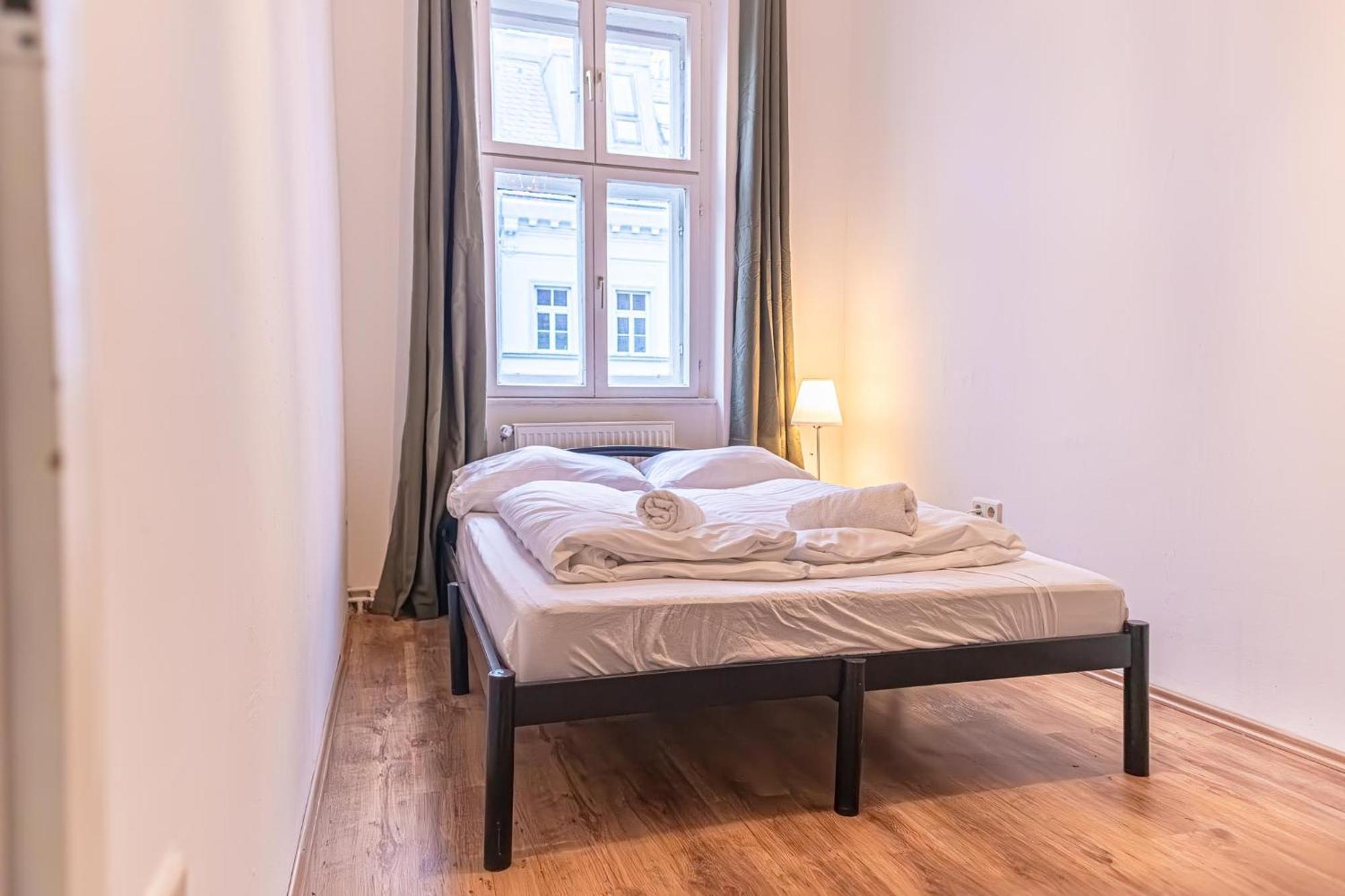Spacious 2Br Apt -Near Wiener Stadthalle Burggassewiener Well Located Exterior photo