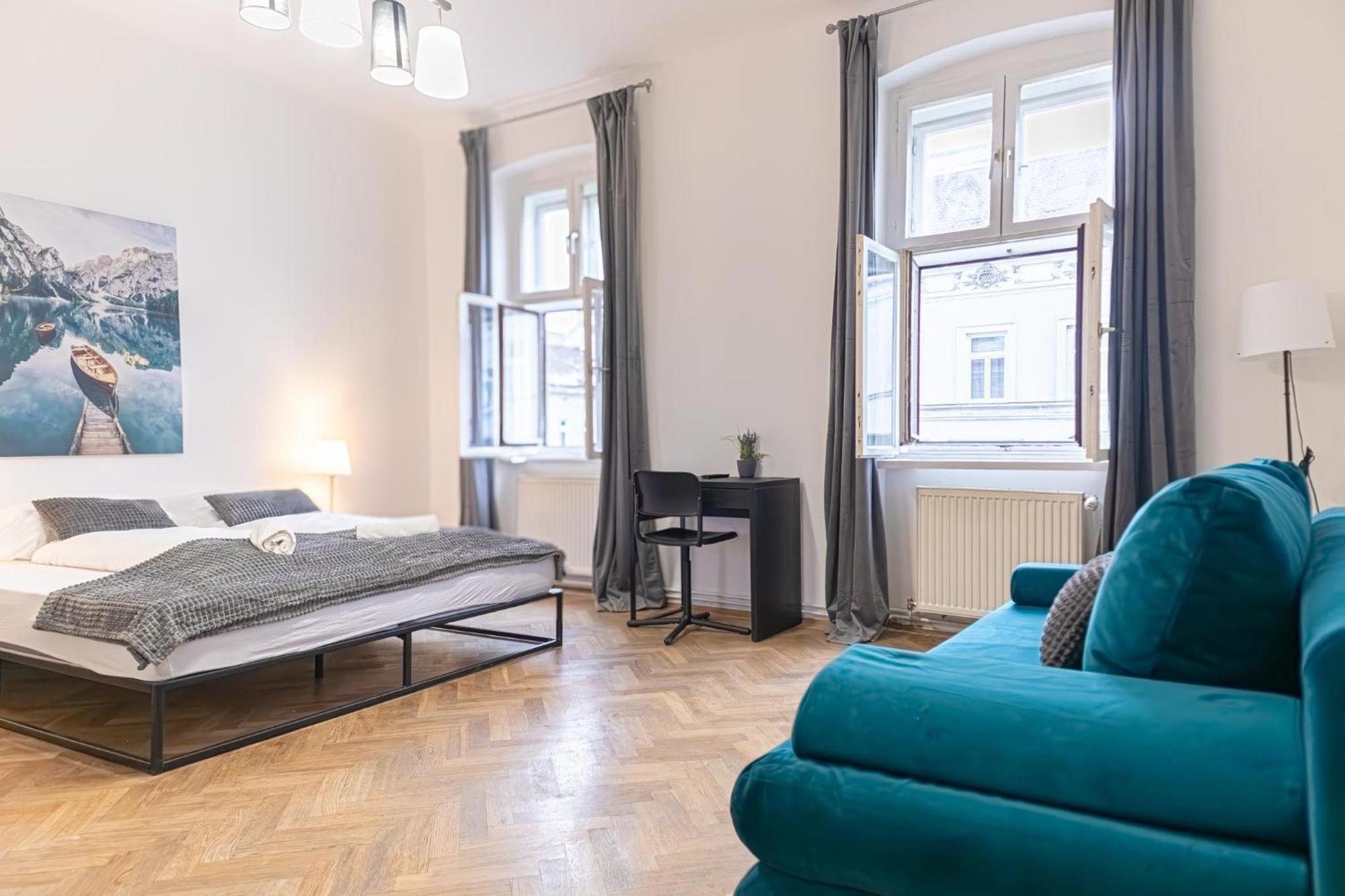 Spacious 2Br Apt -Near Wiener Stadthalle Burggassewiener Well Located Exterior photo