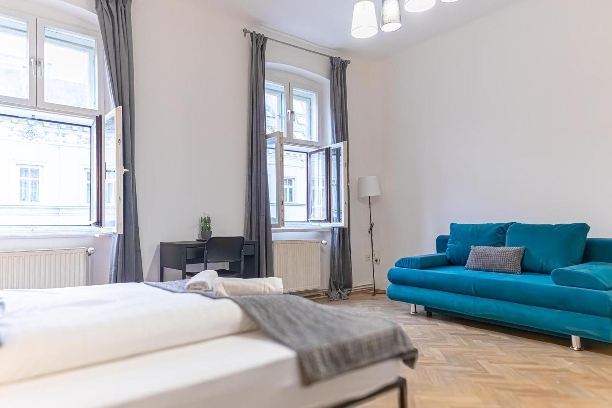 Spacious 2Br Apt -Near Wiener Stadthalle Burggassewiener Well Located Exterior photo